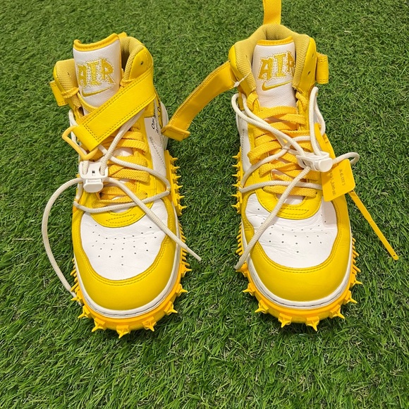 Nike Air Force 1 Mid SP
Off-White Varsity Maize - Picture 1 of 10